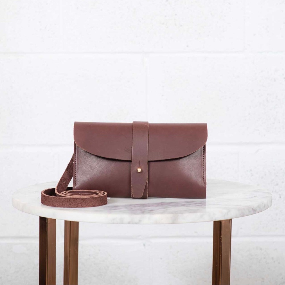 URBAN SOUTHERN crossbody wallet